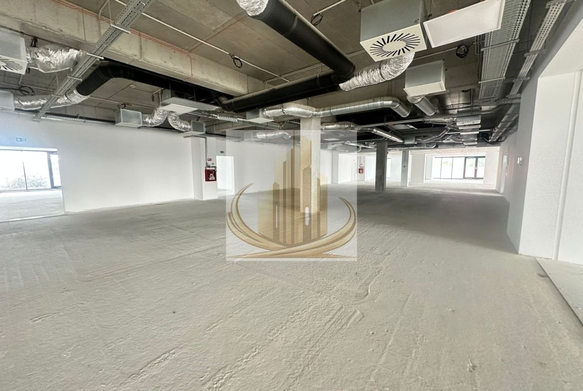 Spațiu comercial premium de mari dimensiuni – Fabrik Residence |