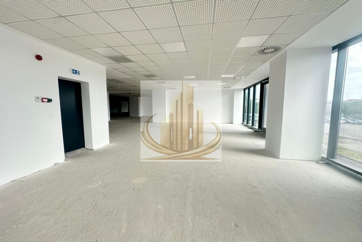 Spațiu comercial premium de mari dimensiuni – Fabrik Residence |