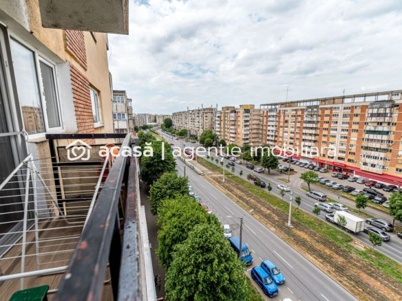 79.900 € | Vlaicu (între UTA și Lebăda) | 2 camere decomandat | lift