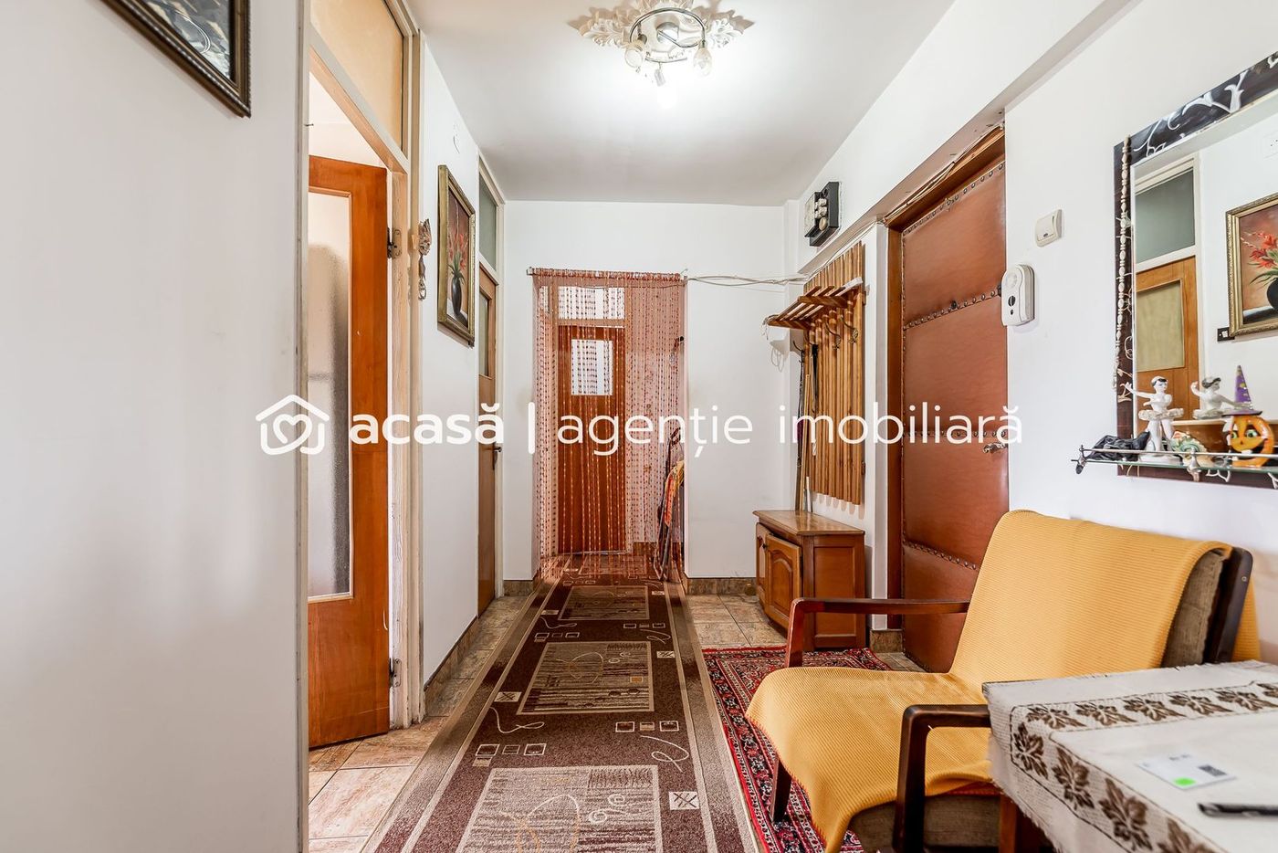 79.900 € | Vlaicu (între UTA și Lebăda) | 2 camere decomandat | lift