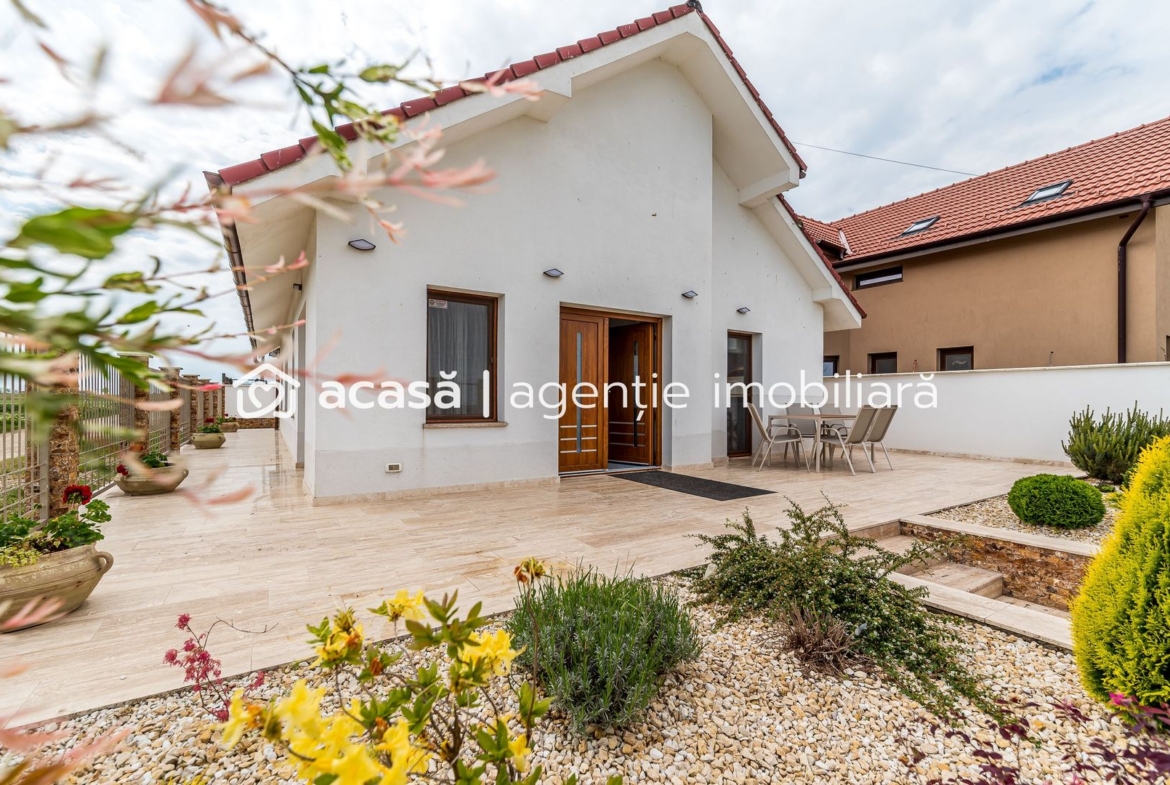 Casă nouă gata de mutat, în Tisa Nouă, la 14 km de Arad