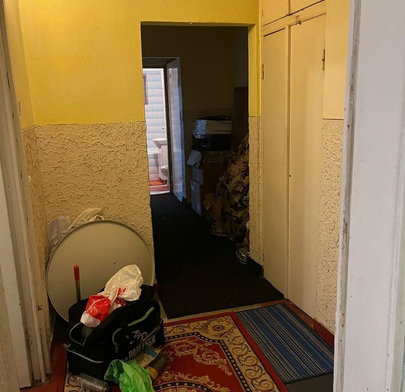 De vanzare apartament 3 camere Micro 16, etaj 4/4, 64.000 euro