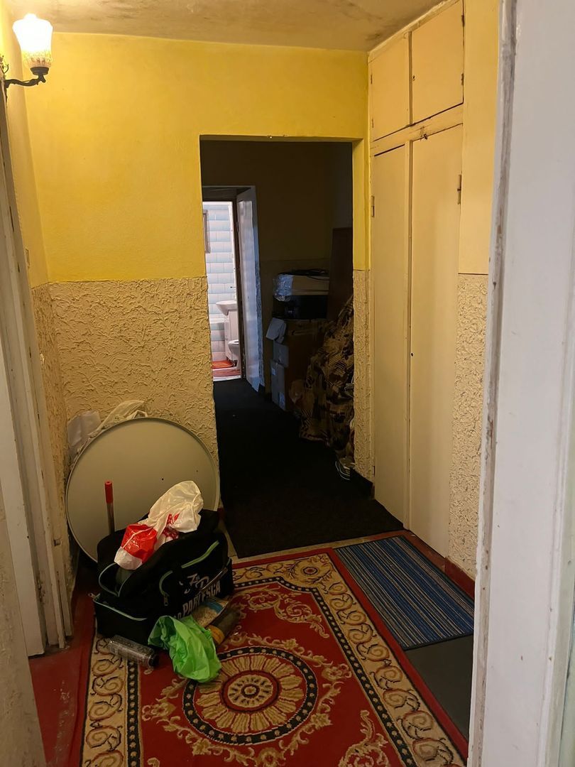 De vanzare apartament 3 camere Micro 16, etaj 4/4, 64.000 euro
