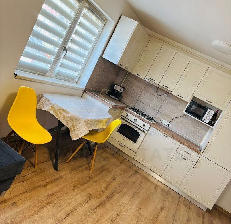 Apartament 3 camere + curte proprie, cartierul Arhitectilor