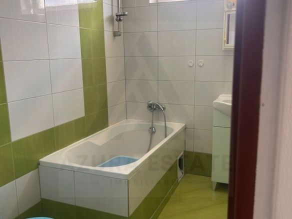 Garsonieră decomandată 28 mp utili recent utilata renovată in Turnișor