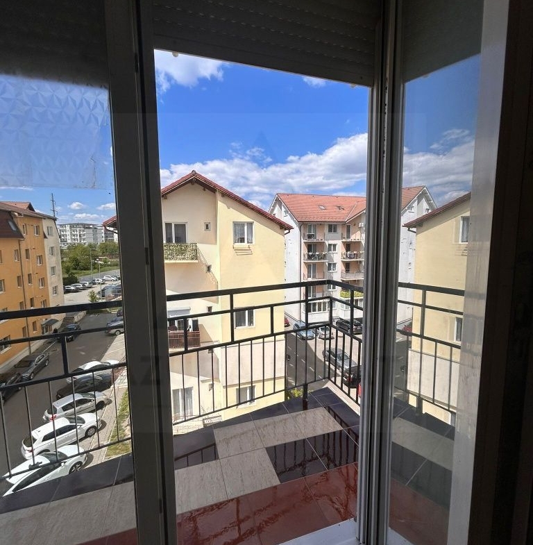 Garsonieră decomandată, renovată, 28 mp. – Cartier Turnișor
