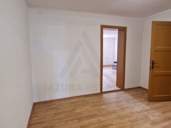 Casa P+1+M cu 5 camere teren 486 mp garaj si filigorie in Trei Stejari