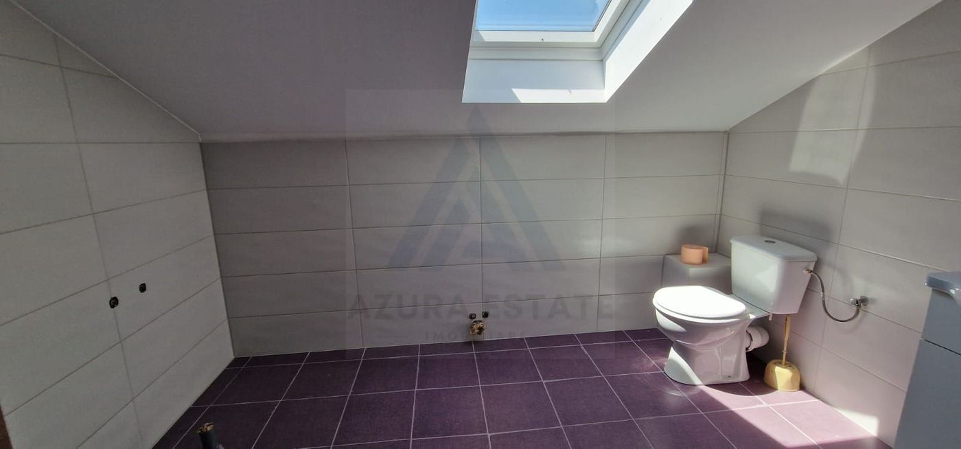 Casa P+1+M cu 5 camere teren 486 mp garaj si filigorie in Trei Stejari