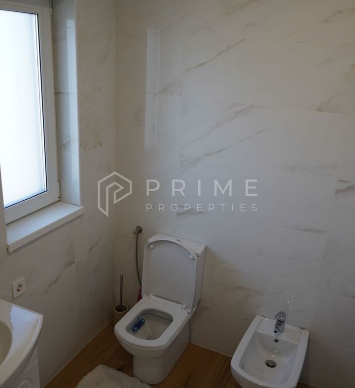 Casă tip duplex complet amenajată si mobilată