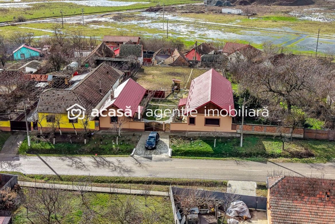 Casă în Vinga – restaurată Integral 2025 | 3 camere | utilități
