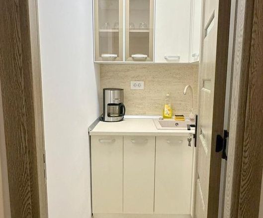 Spațiu premium pentru birou/cabinet de închiriat – Țiglina 1, 300 euro