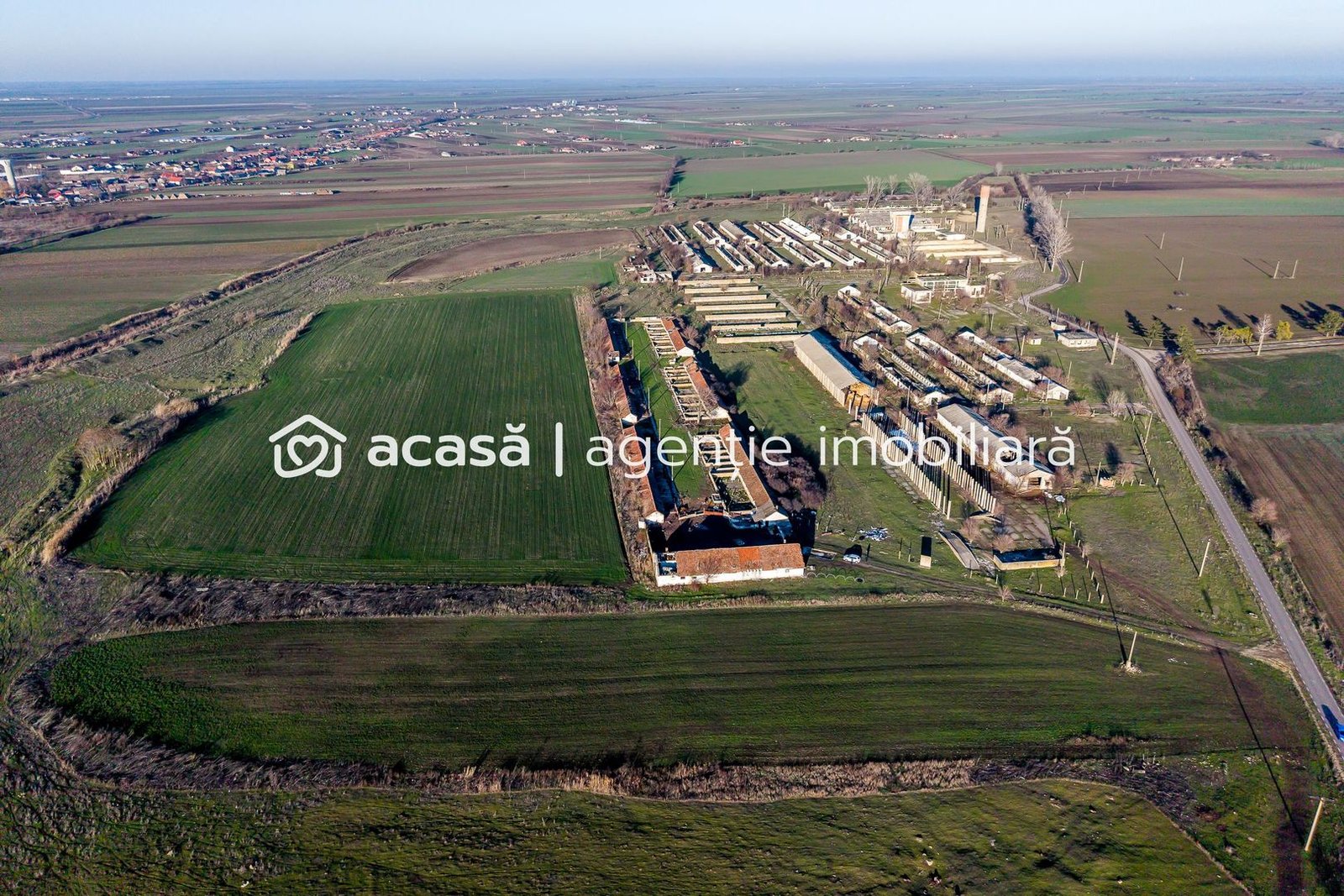 Teren 1.15 HA lângă Autostrada – Nădlac | clădiri+utilități