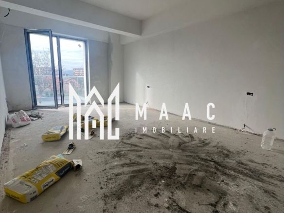 Studio | Dem Radulescu- Ostroveni | Bloc intabulat