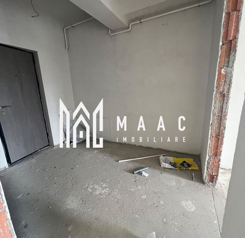 Studio | Dem Radulescu- Ostroveni | Bloc intabulat