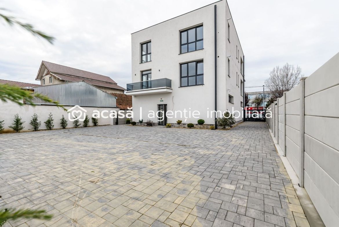 Clădire nouă P+2 cu showroom și birouri în Arad