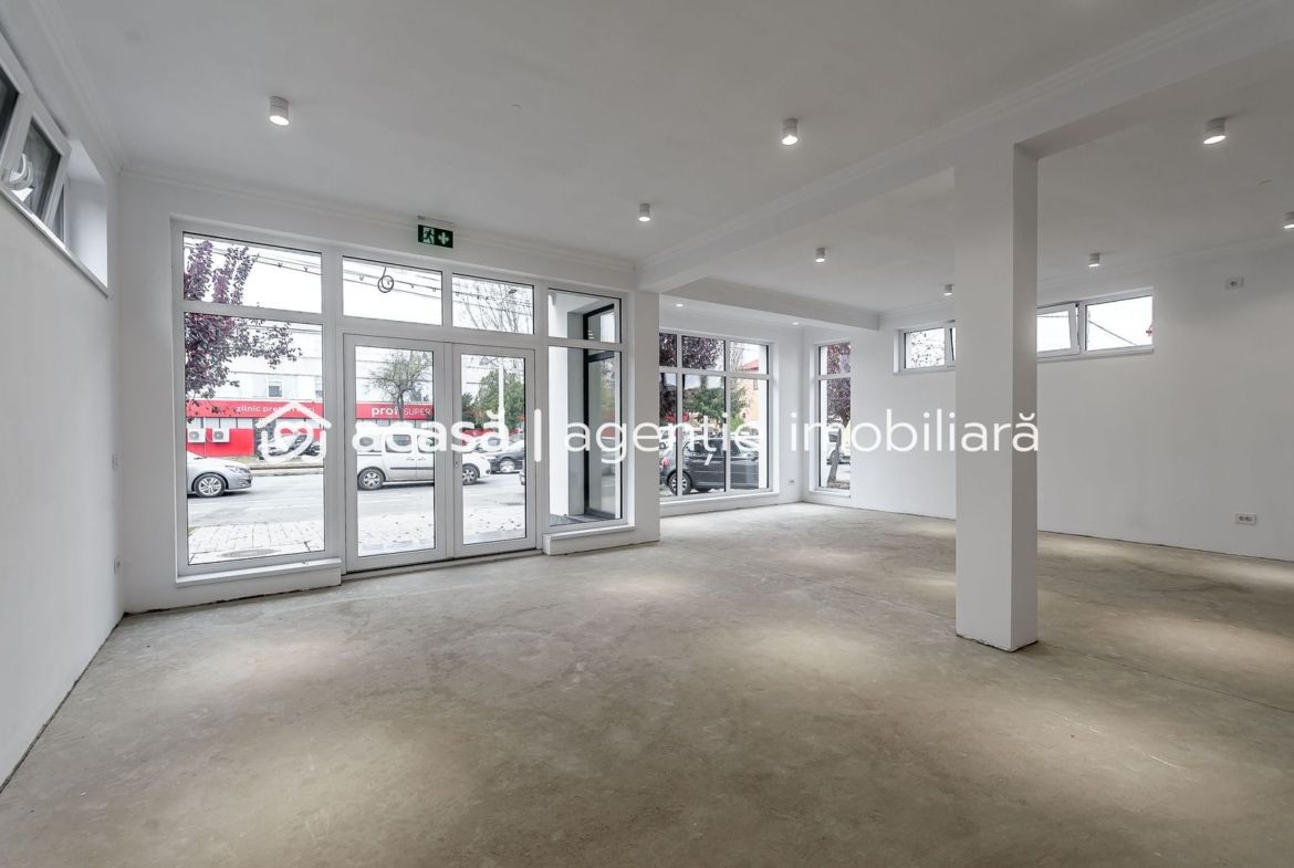 Clădire nouă P+2 cu showroom și birouri în Arad