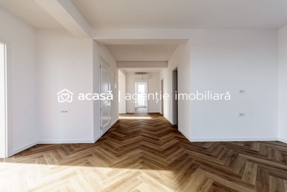 Clădire nouă P+2 cu showroom și birouri în Arad