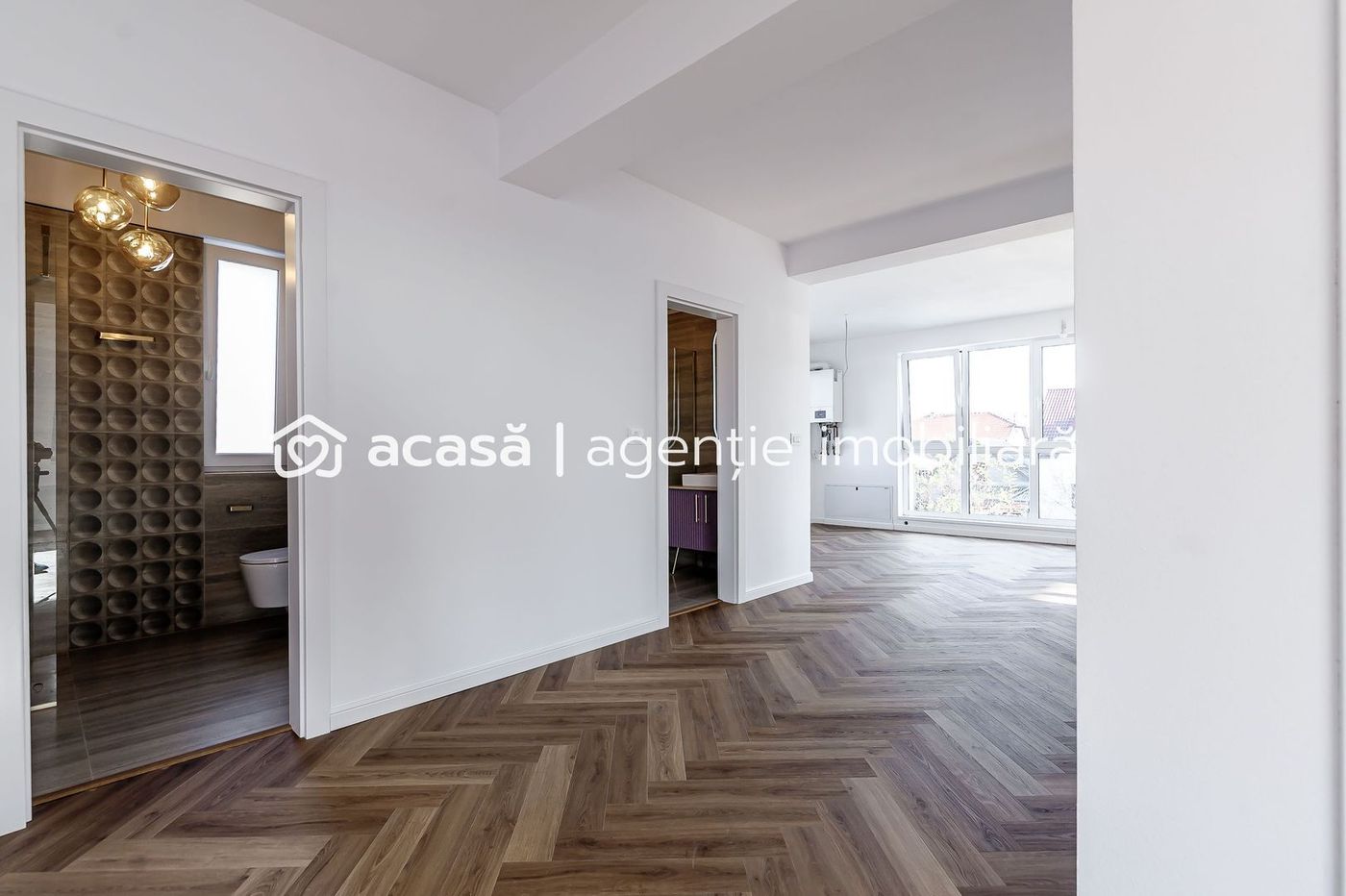 Clădire nouă P+2 cu showroom și birouri în Arad