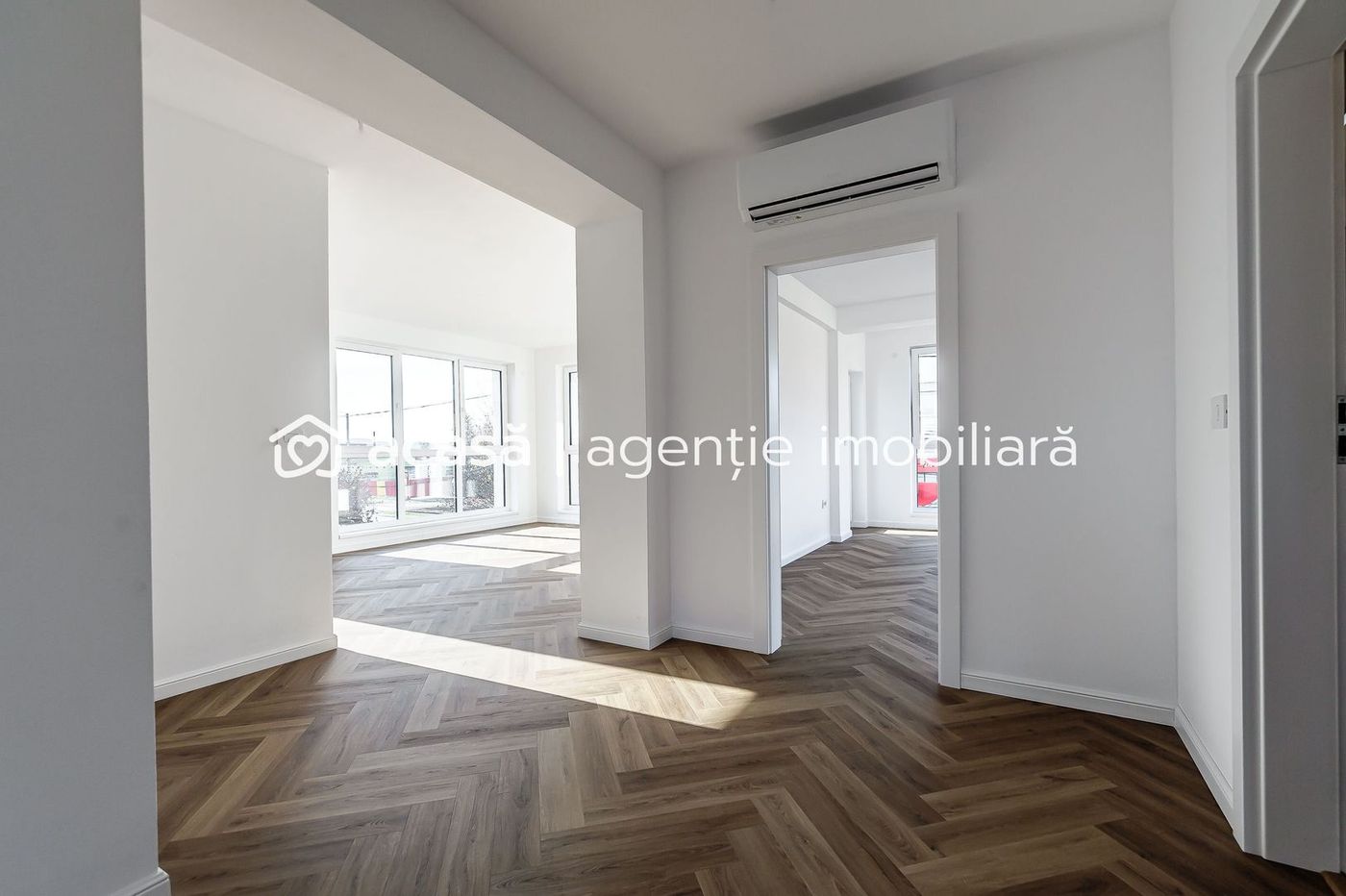 Clădire nouă P+2 cu showroom și birouri în Arad