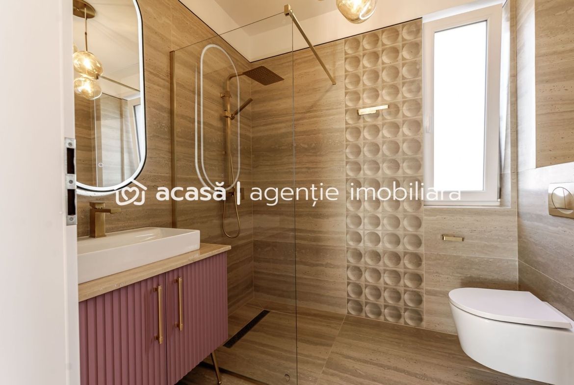 Clădire nouă P+2 cu showroom și birouri în Arad