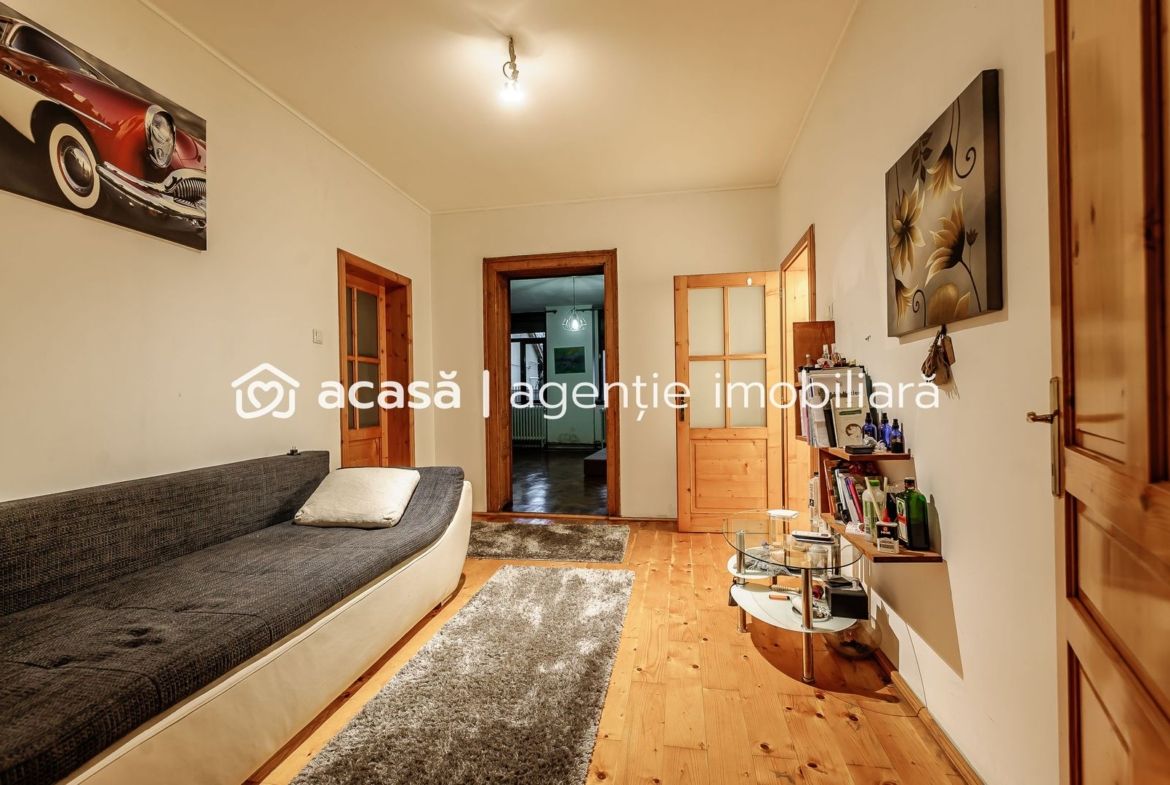 Casă în zonă liniștită, lângă Malul Mureșului cu 750 mp de teren
