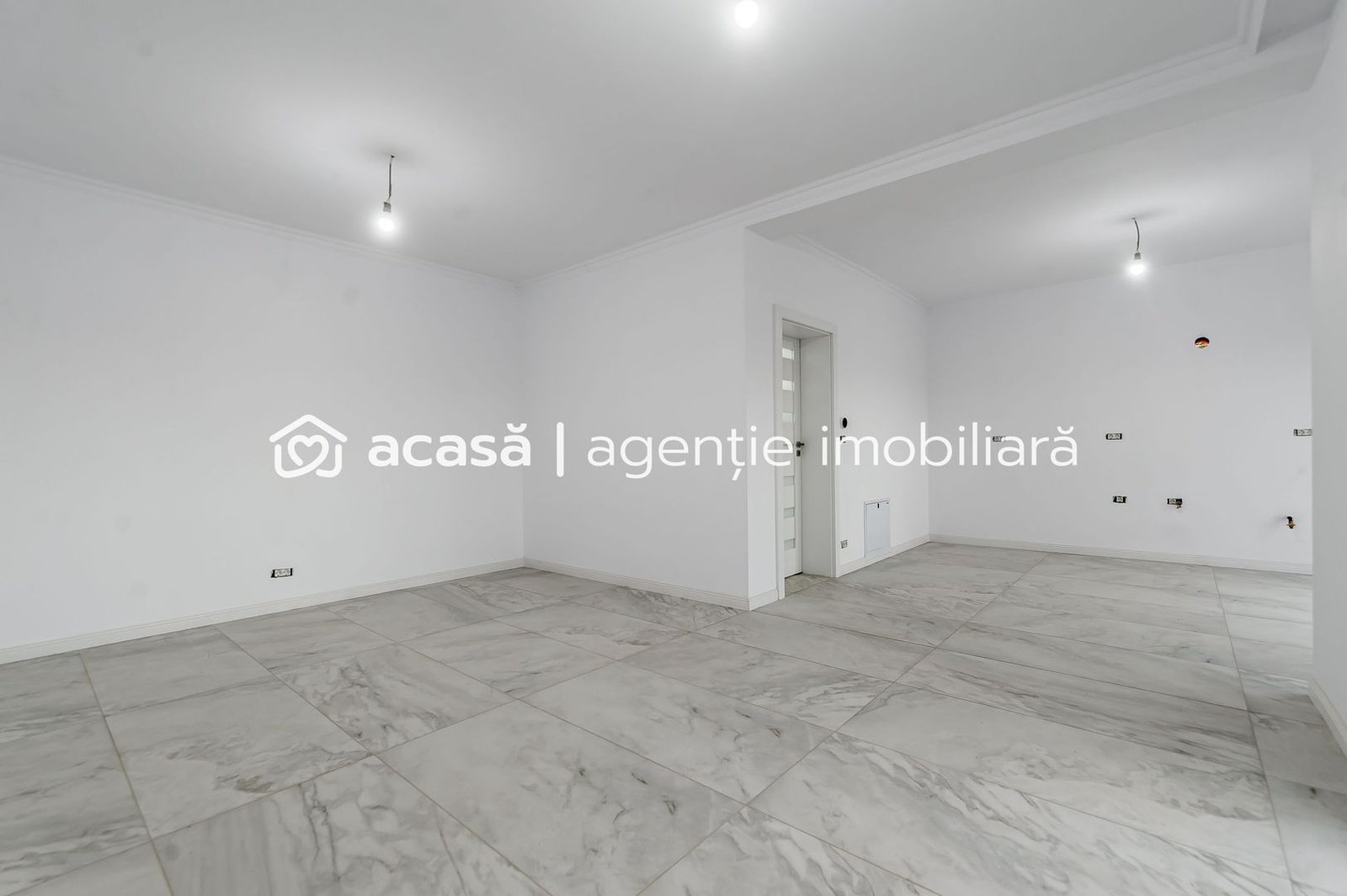 Casă nouă 2025 cu terasă rooftop – 5 camere, design modern, în Gai