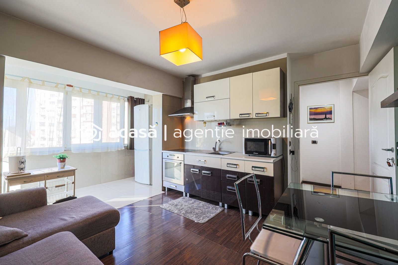 Apartament mobilat și utilat în Piața Spitalului – investitie sigura!