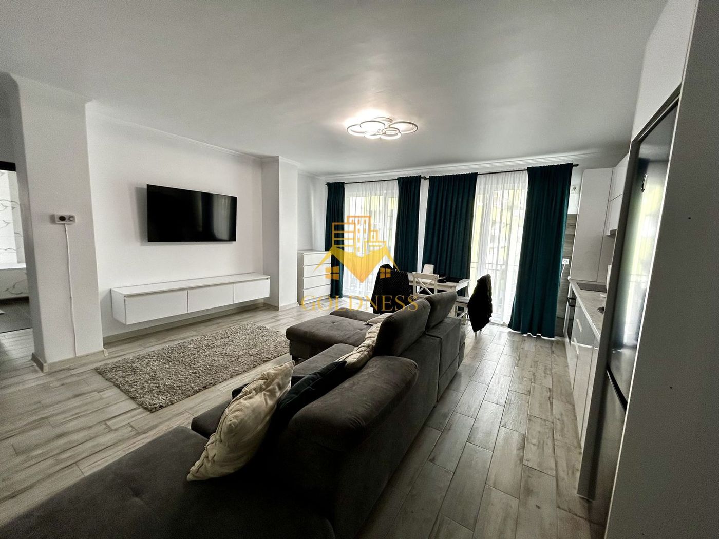 2 camere open space, Parcare, Modern, OMV, Mega Image, Europa