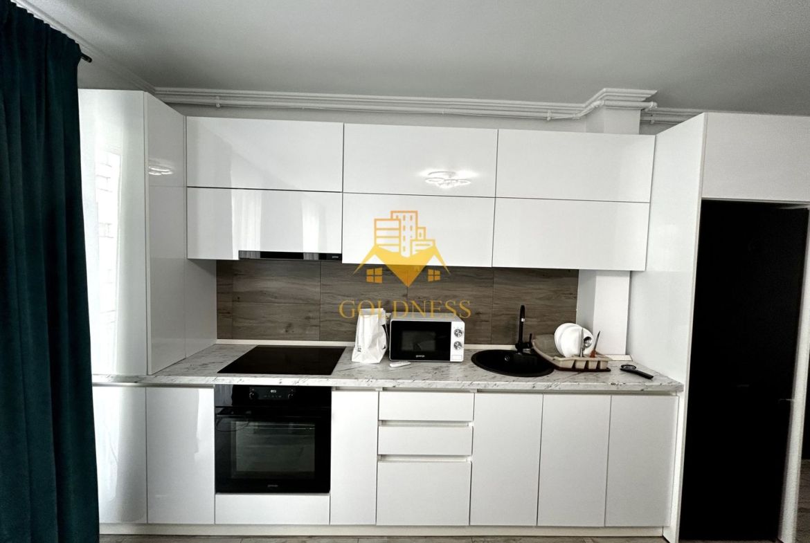 2 camere open space, Parcare, Modern, OMV, Mega Image, Europa