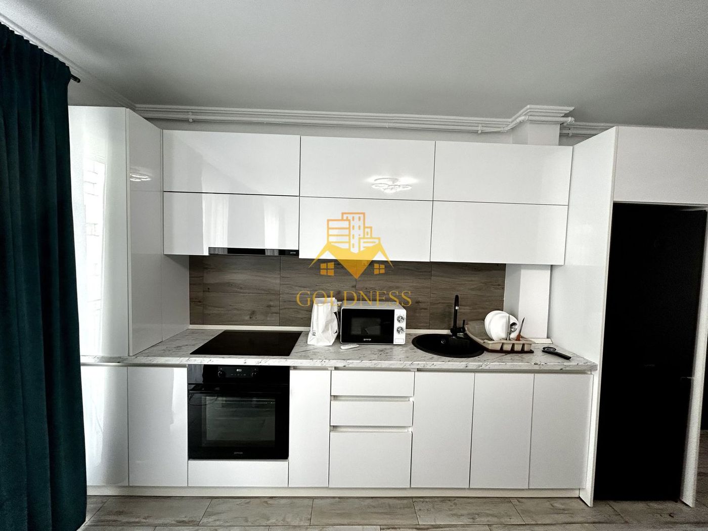 2 camere open space, Parcare, Modern, OMV, Mega Image, Europa