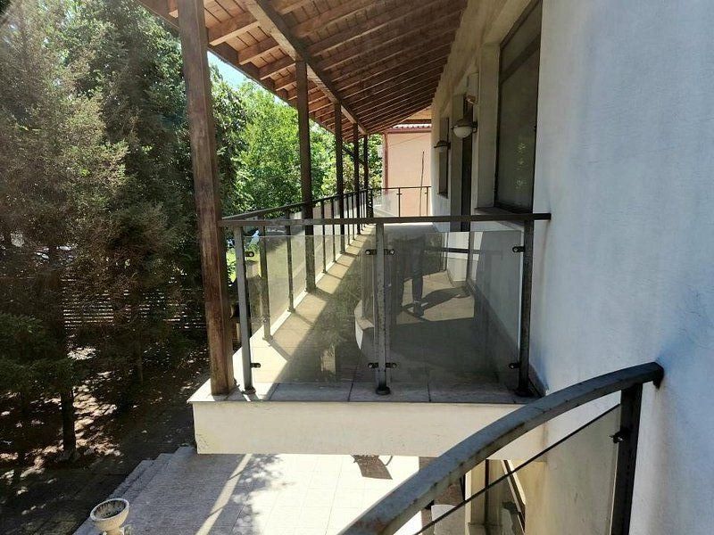 Baneasa Teisani vila 7 camere teren 1000 mp