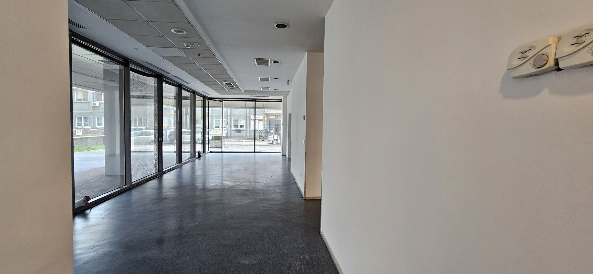 Pantelimon spatiu comercial 950 mp