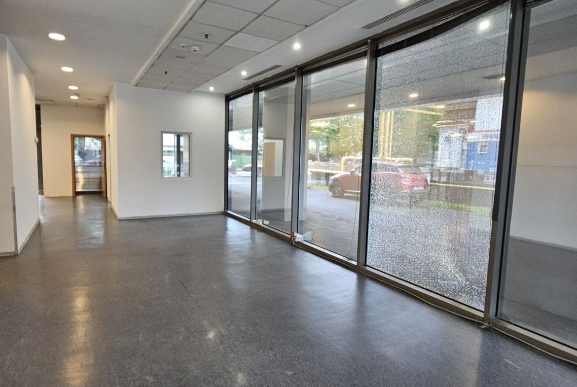 Pantelimon spatiu comercial 950 mp