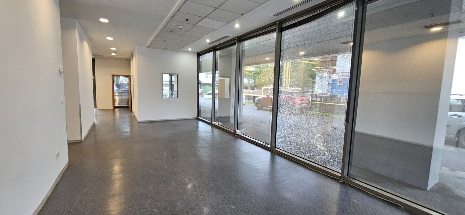 Pantelimon spatiu comercial 950 mp