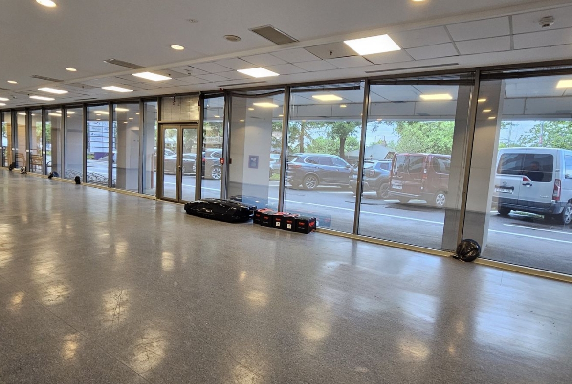 Pantelimon spatiu comercial 950 mp