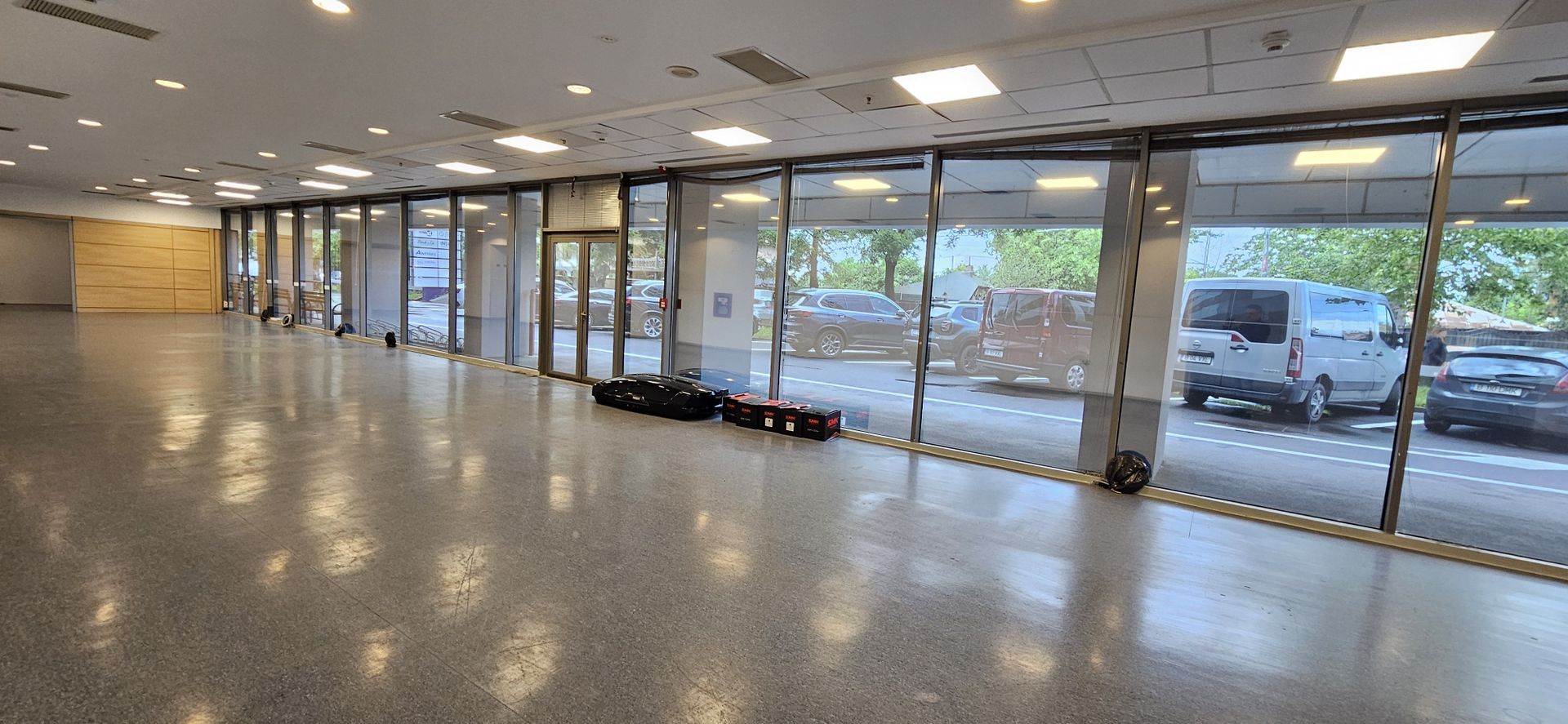 Pantelimon spatiu comercial 950 mp