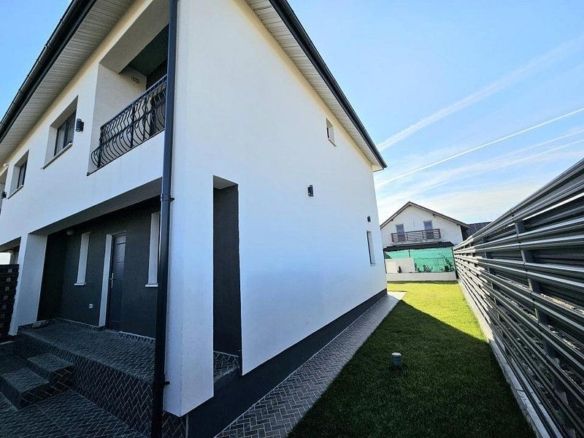 Vila tip duplex de vânzare – Glina, Ilfov  4 camere particular