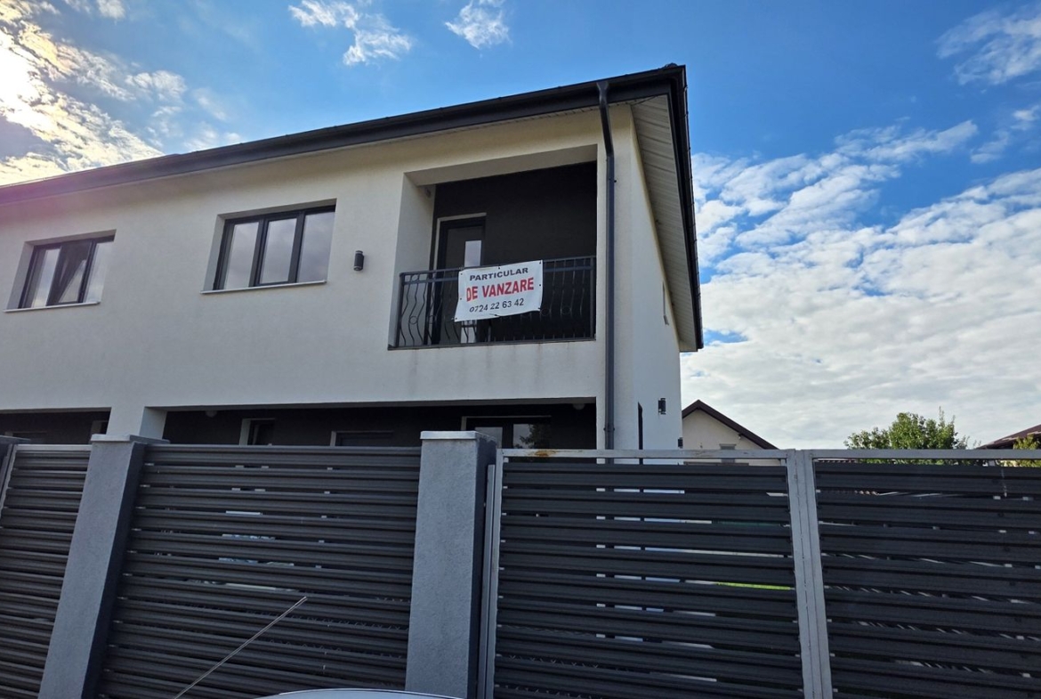 Vila tip duplex de vânzare – Glina, Ilfov  4 camere particular