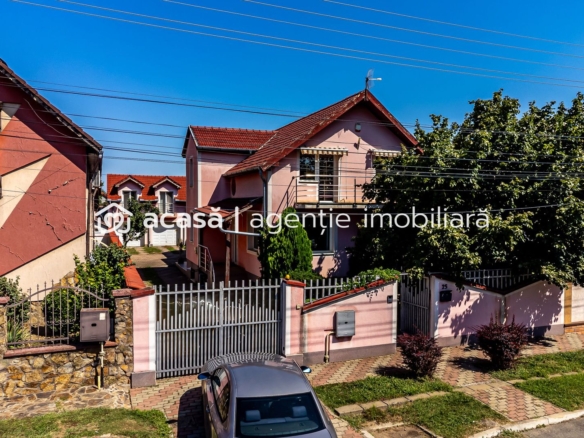 Vilă cu 6 camere în zona rezidențială – Poltura