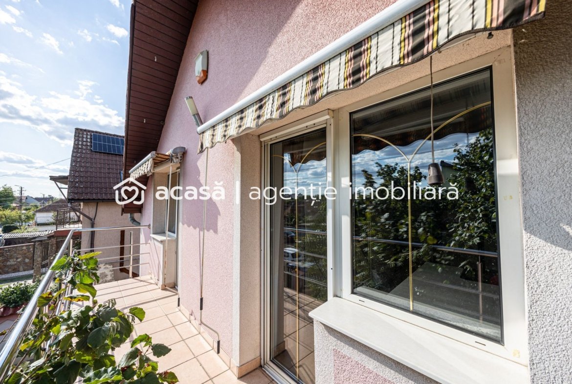Vilă cu 6 camere în zona rezidențială – Poltura