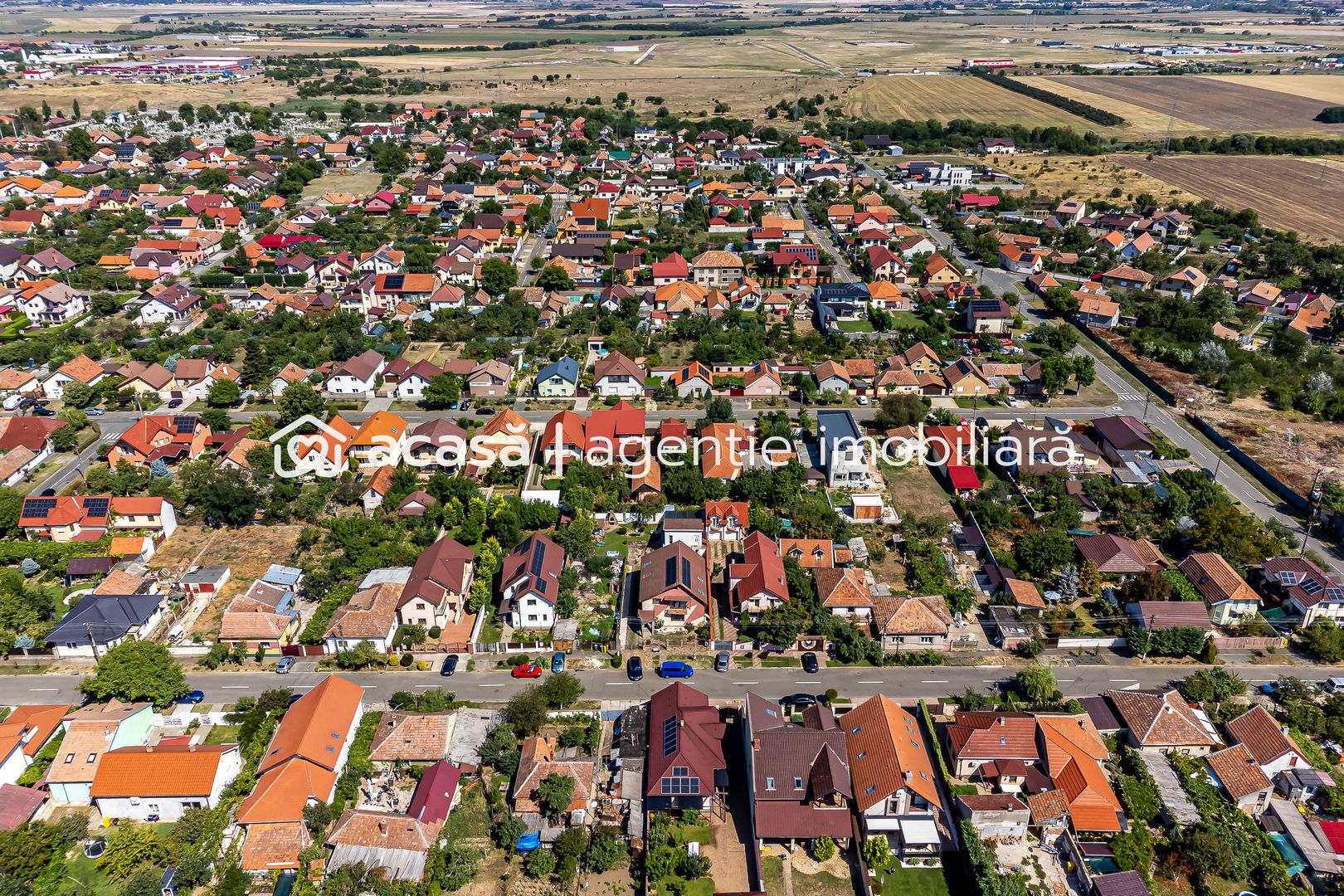 Vilă cu 6 camere în zona rezidențială – Poltura