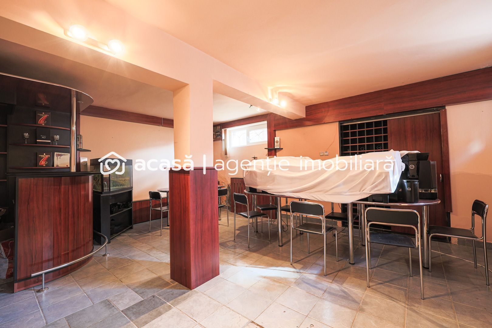 Vilă cu 6 camere în zona rezidențială – Poltura