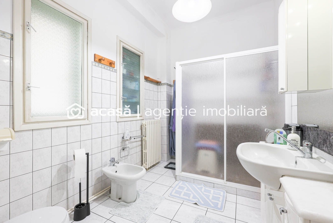 Vilă 5 camere Grădiște | 2 corpuri | 0% comision. Preț negociabil!