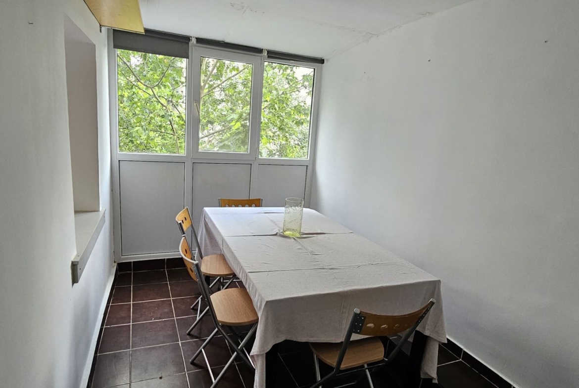 Unirii Alba Iulia de inchiriat apartament 2 camere mobilat si utilat