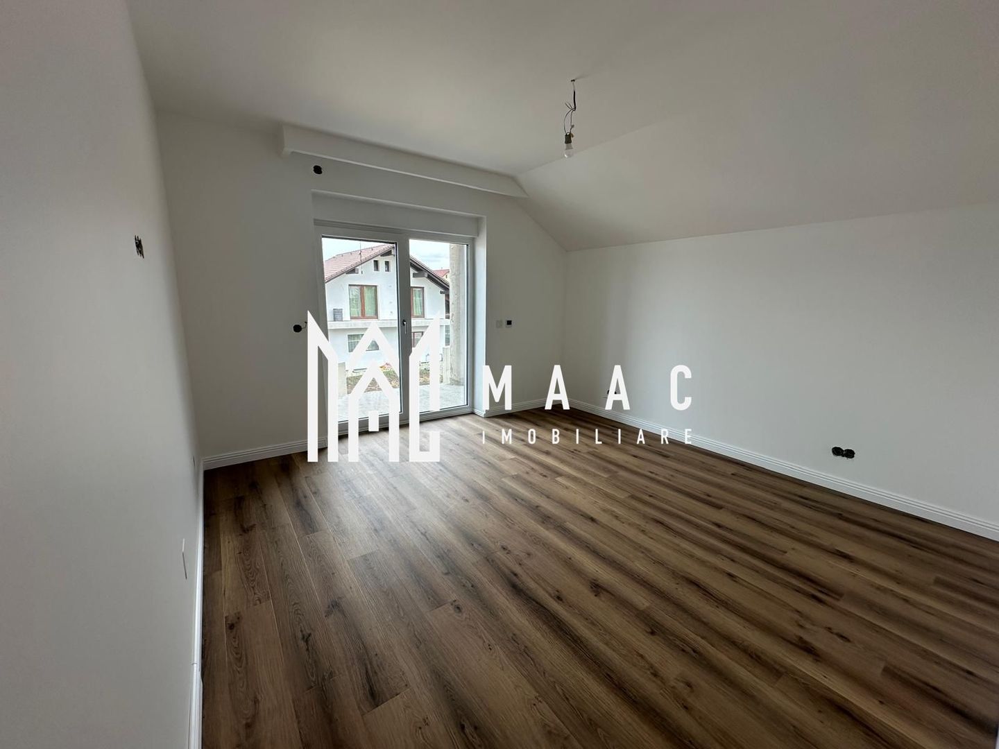 Casa moderna | 5 Camere | 245 MPU | Cisnadie