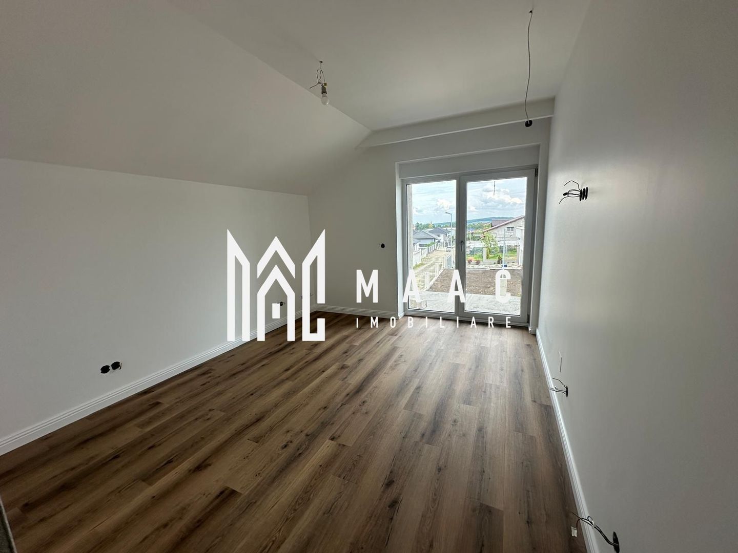 Casa moderna | 5 Camere | 245 MPU | Cisnadie