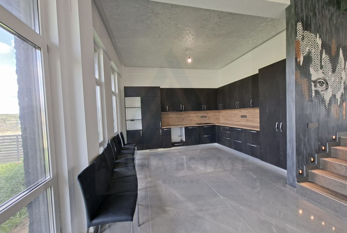 Casă moderna 229 mp utili garaj  piscina terasa balcon Cisnadioara
