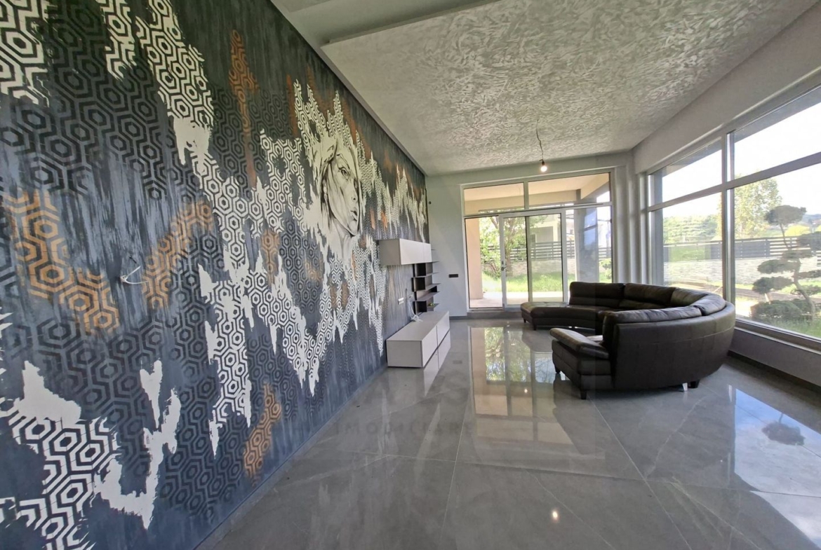 Casă moderna 229 mp utili garaj  piscina terasa balcon Cisnadioara