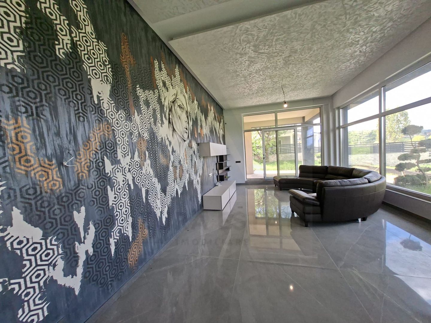 Casă moderna 229 mp utili garaj  piscina terasa balcon Cisnadioara