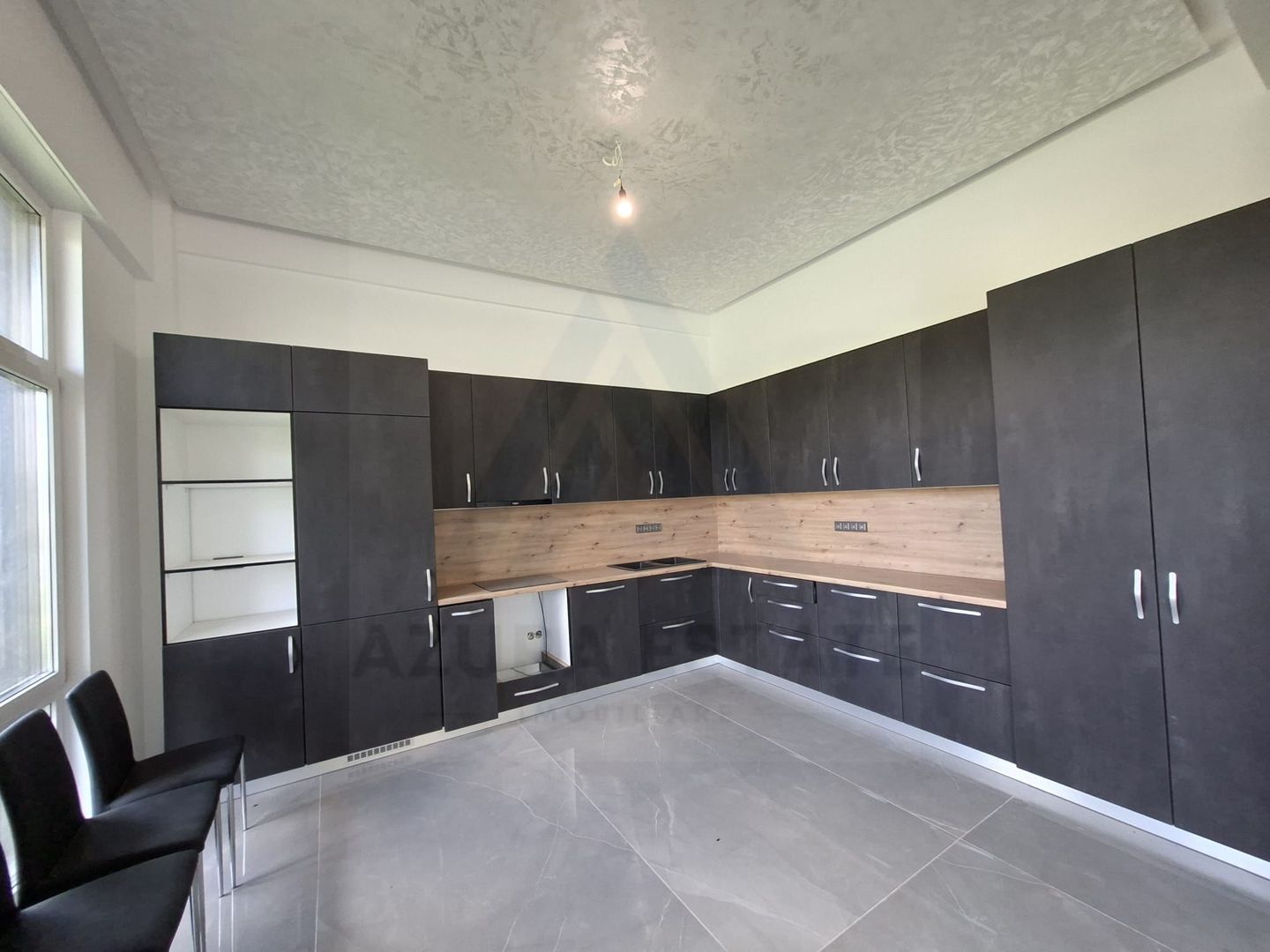 Casă moderna 229 mp utili garaj  piscina terasa balcon Cisnadioara